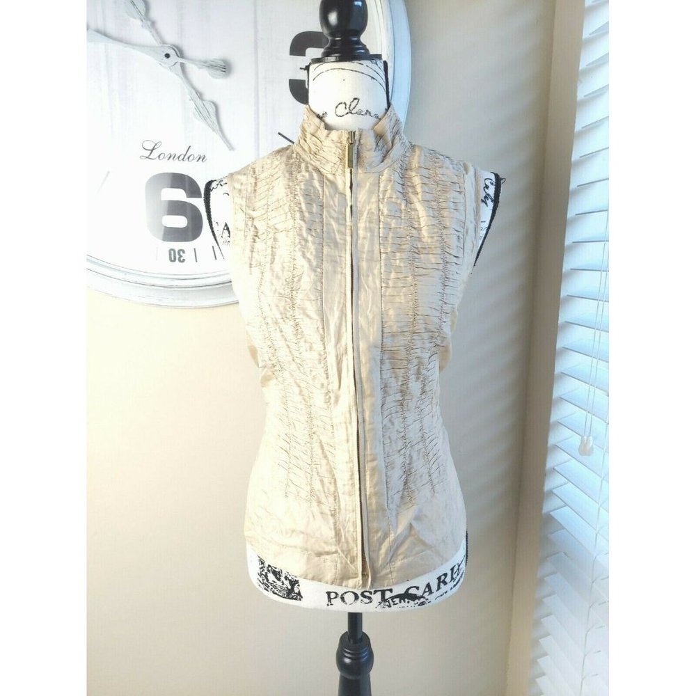 Chicos women's size 0 Vest Zipper High Neck Ruched Ligth Gold